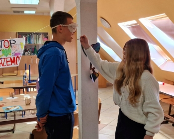 fe52f80c-63c3-4009-ade8-5a32dc42cec1