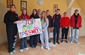 061236f0-3e05-41f8-8d58-e5a041a24105