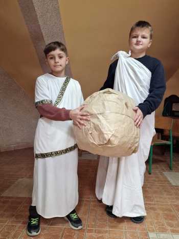 ddaa47a6-23e9-4a33-961e-0947bf0b1514