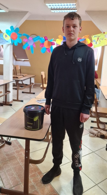 4e5d9045-5493-4700-b705-42473051b1d7