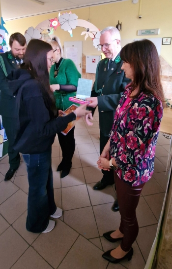 97426960-7645-4f99-9f4a-33c1f1307a54