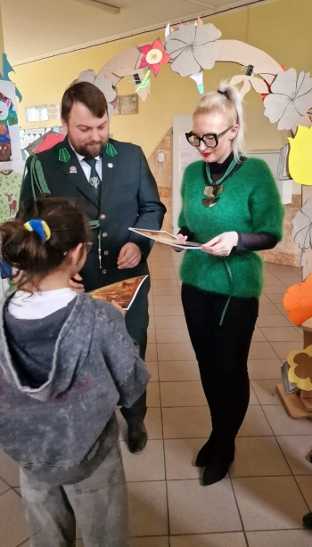 d711dac1-1bef-4446-b7b2-ea4c0a25f9c7