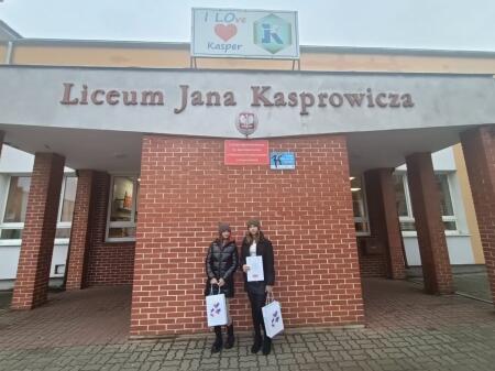 Literackie sukcesy Mai Adamczyk i Julii Jakubowskiej