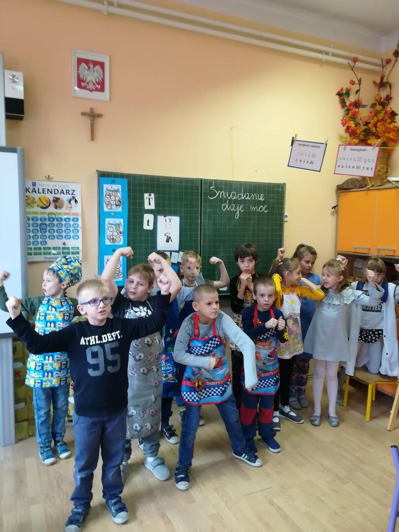 Szkoła Podstawowa Nr 1 Chełmek klasa 1 - Szkoła Podstawowa im. Armii Krajowej w Chełmcach