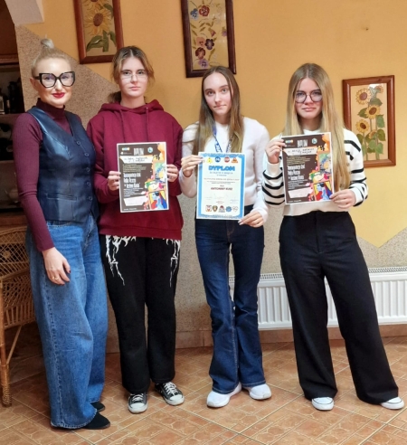 Antonina, Alicja i Sylwia laureatkami powiatowych konkursów plastycznych!