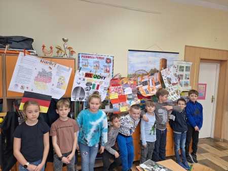 Klasowy projekt ''Kraje europejskie''-praca w parach