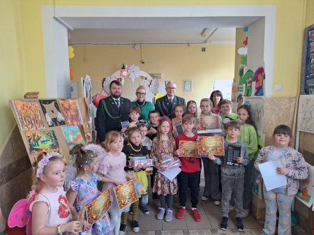 Konkurs plastyczny „Jesienny las, miejsce, w którym mieszkają zwierzęta” 