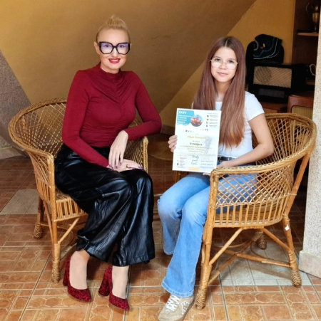 Oliwia laureatką wojewódzkiego konkursu poetyckiego